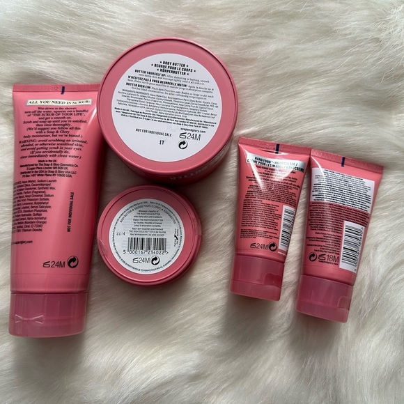 Soap & Glory - Bath & Body Bundle (5) - Picture 2 of 6
